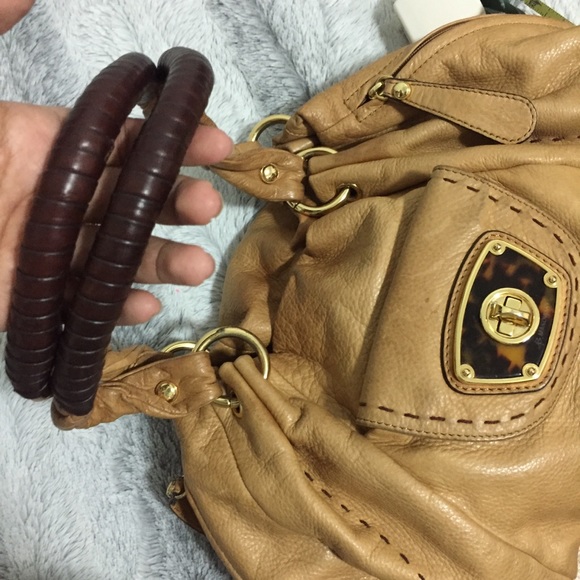 B. makowsky Genuine Leather Purse - Picture 5 of 8